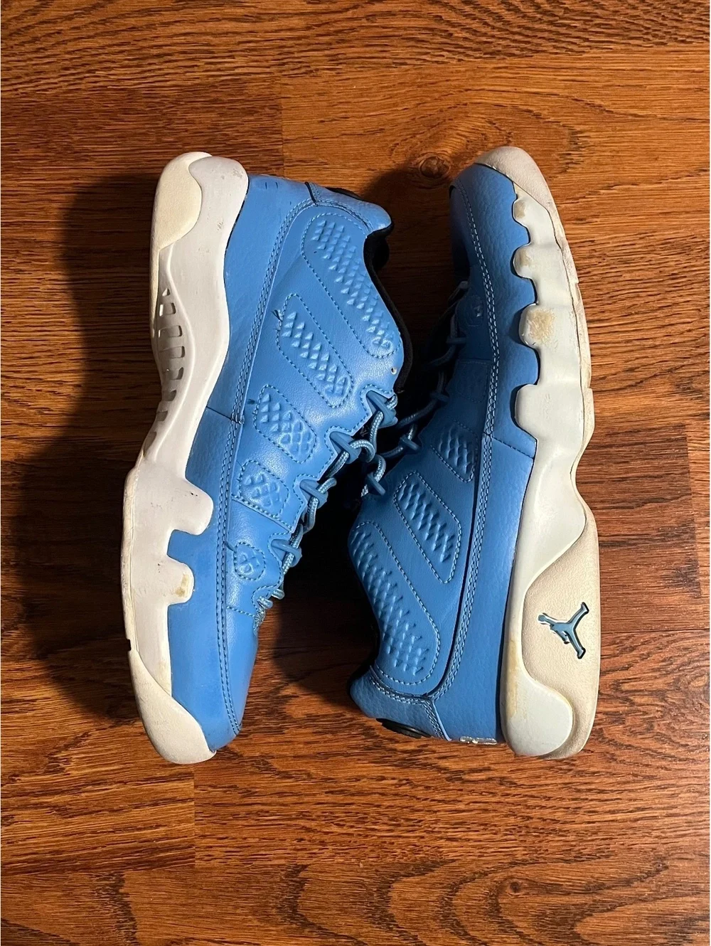 Jordan 9 Retro Low Pantone Sneakers Size 6Y